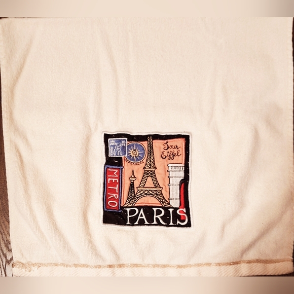 PARIS HAND TOWEL OR DECORATIVE - Picture 3 of 5